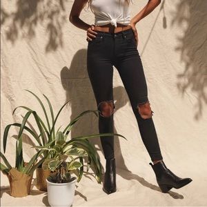 Free People busted ripped skinny jeans in washed black size 26